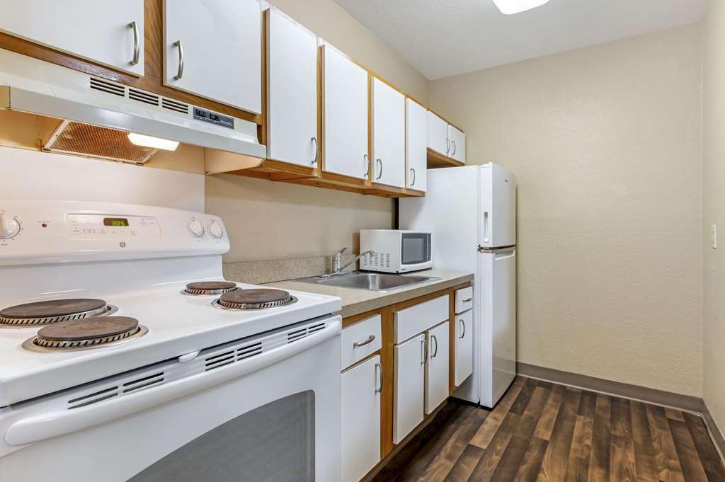 Suburban Studios Louisville East Bilik gambar