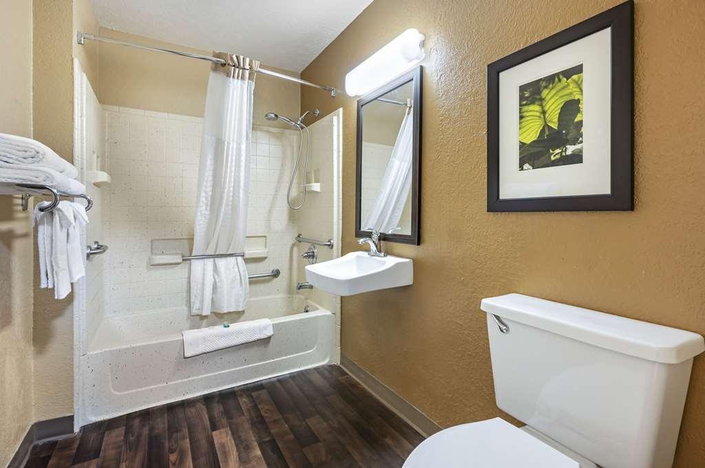 Suburban Studios Louisville East Bilik gambar