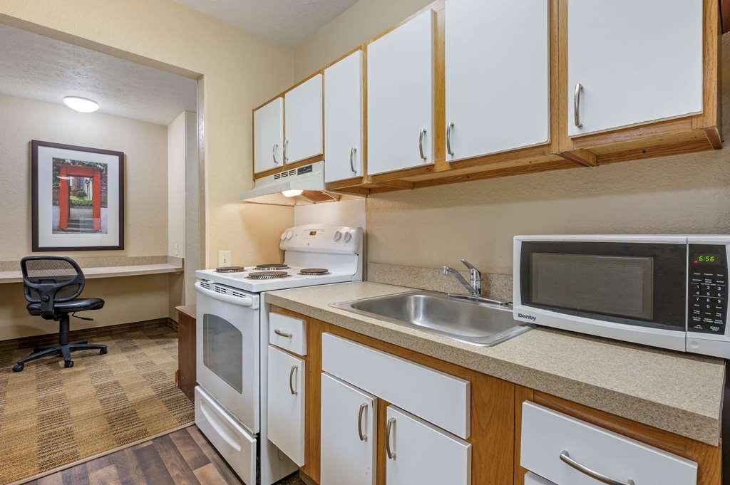 Suburban Studios Louisville East Bilik gambar