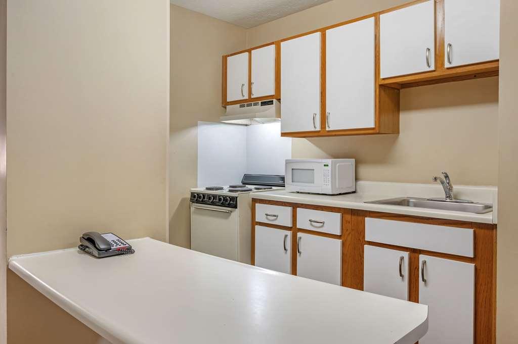 Suburban Studios Louisville East Bilik gambar