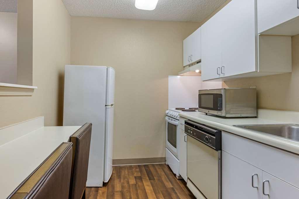 Suburban Studios Louisville East Bilik gambar