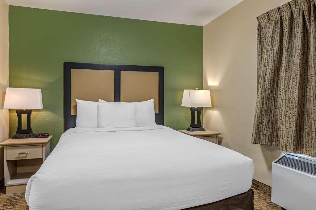 Suburban Studios Louisville East Bilik gambar