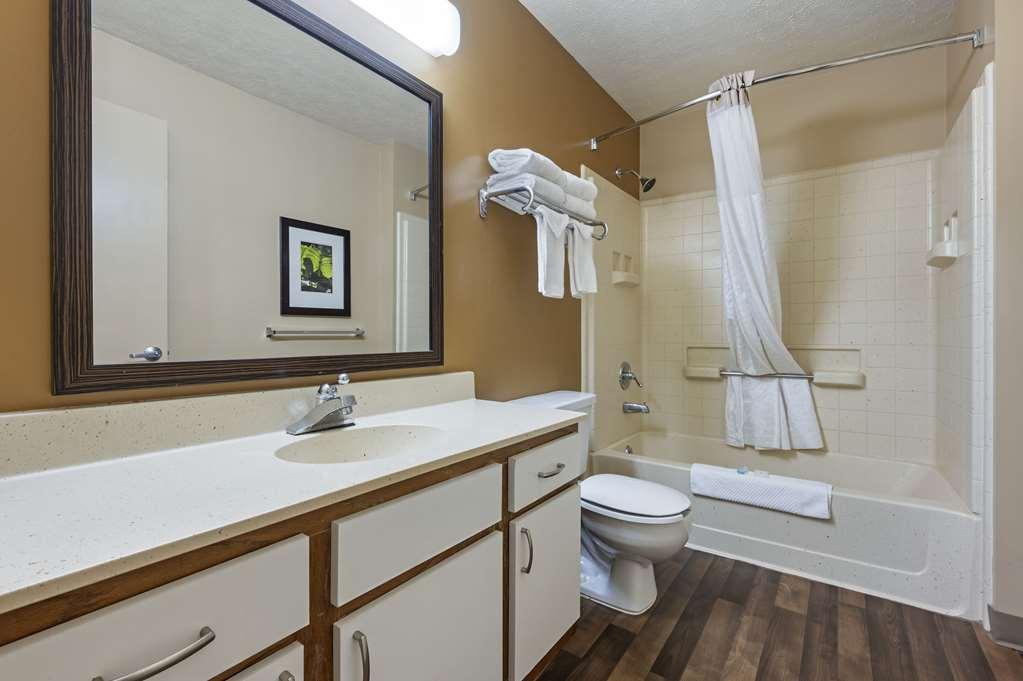 Suburban Studios Louisville East Bilik gambar